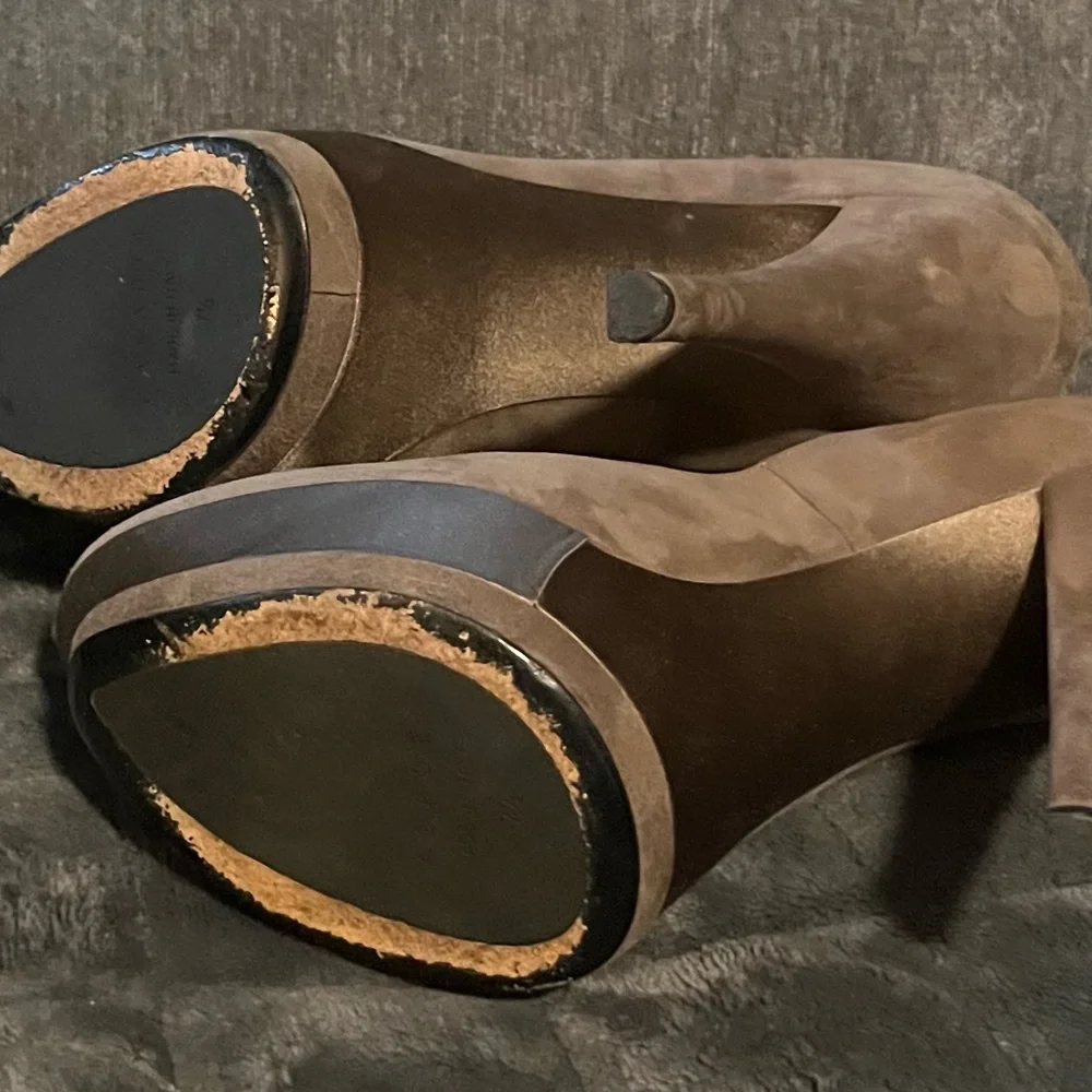 Casadei Tan Platform Heels - Picture 12 of 15